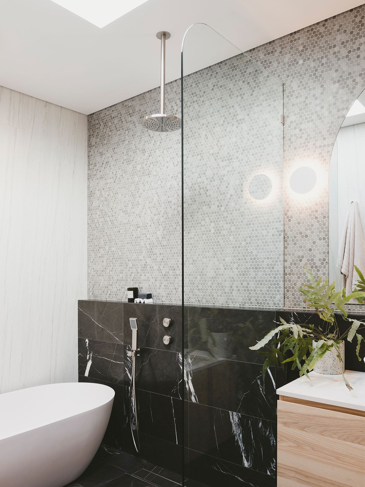 Simon and Ash Vos bathroom renovation