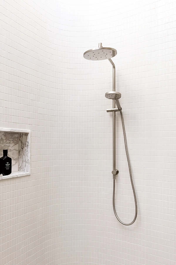 LuxeXP™ Showers